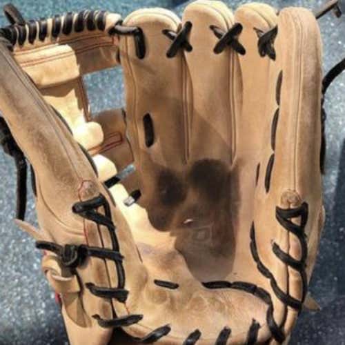 Wilson A2000 Broken In Perfectly