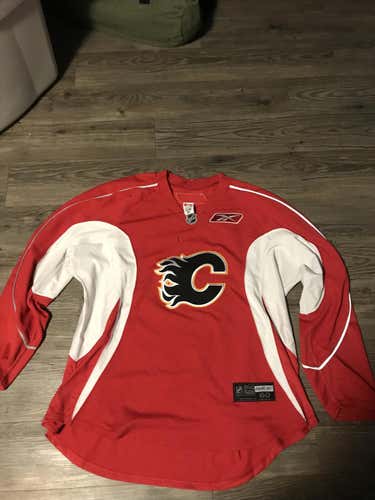 Reebok Calgary Flames Pro Stock Practice Jersey Size 60