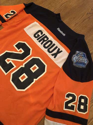 Claude Giroux #28 Winter Classic Youth XL jersey