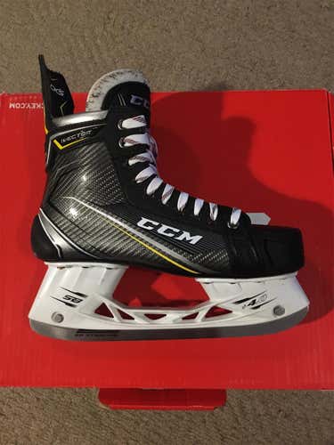 New CCM Tacks vector  Senior Size 8