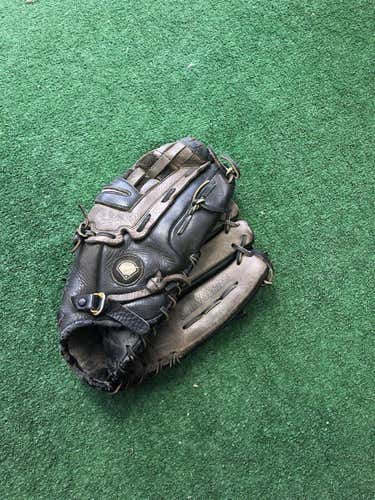 Nike 11.5” Glove Bin#7