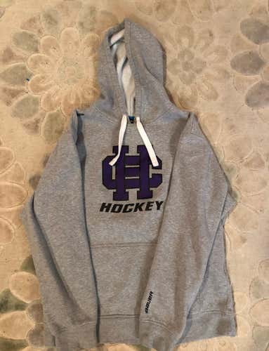 Holy Cross Hockey Team Issued Sweatshirt