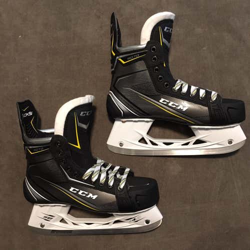 CCM Tacks 9070 Skates *Like New* 7.5 D