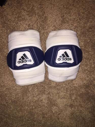 Quinnipiac Adidas Freak D Elbows