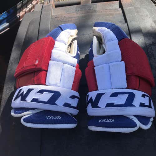 Pro Stock Ccm Hockey Gloves