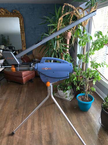 Barely Used Zooka ZS740 Pitching Machine with Autoloader