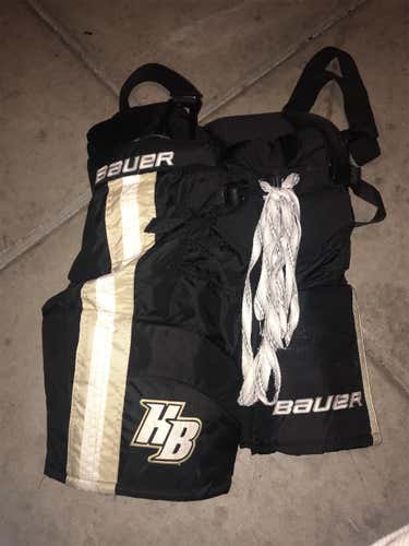 black bauer pants