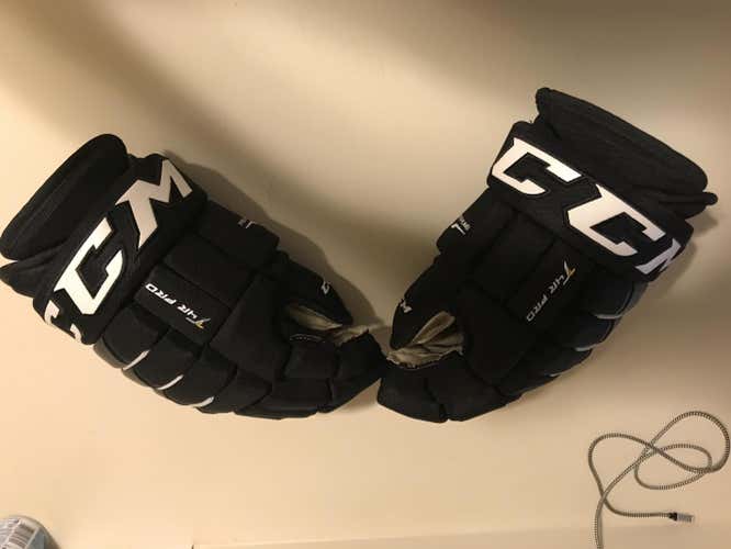 CCM Classic Pro 4-Roll  Senior Pro Stock