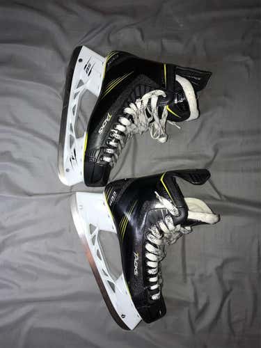 CCM Tacks 3052 Senior Size 10.5 EE Barely Used