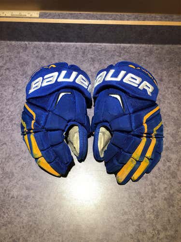 APX2 Pro Stock Gloves College St. Scholastica
