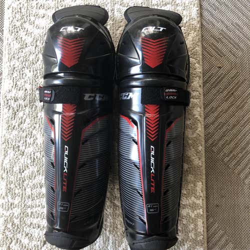 CCM QLT Shin Pads