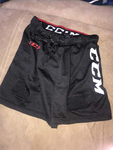 NEW CCM Women’s Jill Size Small