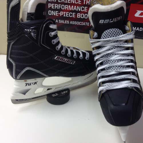 New Bauer Nexus 1000 size 7 D - VINTAGE ...RARE!