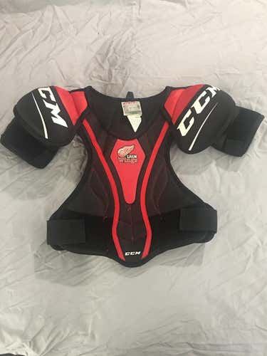 CCM Little Wings Shoulder Pads - JR Large