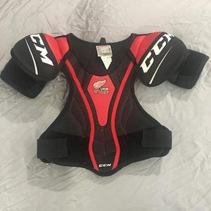CCM Little Wings Shoulder Pads - JR Large