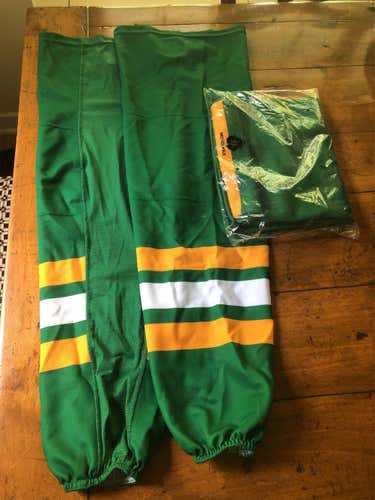 Wilkes-Barre/Scranton WBS Penguins St. Patrick’s Day Socks