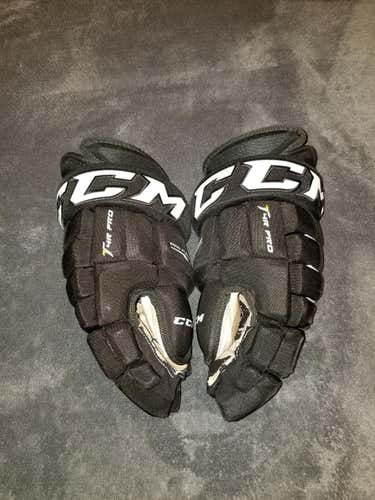 CCM Tacks 4 Roll Pro