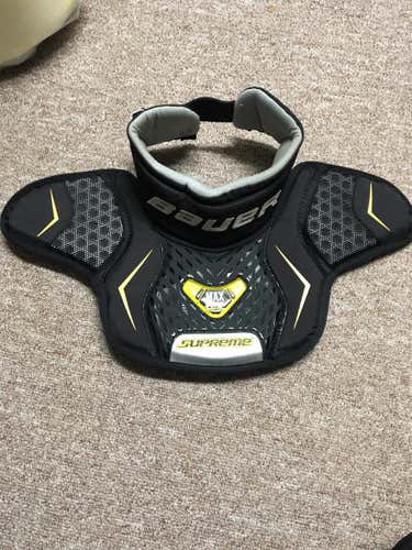 Bauer Supreme Neck Guard