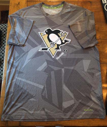 Penguins Pro Stock Locker Room Play Dry Performance Shirt XL