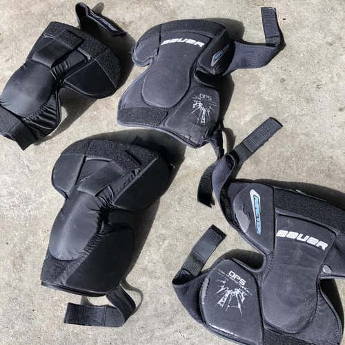 Bauer Reactor + S190 Knee Guards