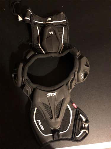 *Like New* Stallion HD Shoulder Pads