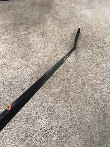 V9E (pro stock), Heatley curve (E9), 85 flex, Grip, Left