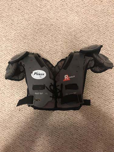 Riddell PM77BP Shoulder pads