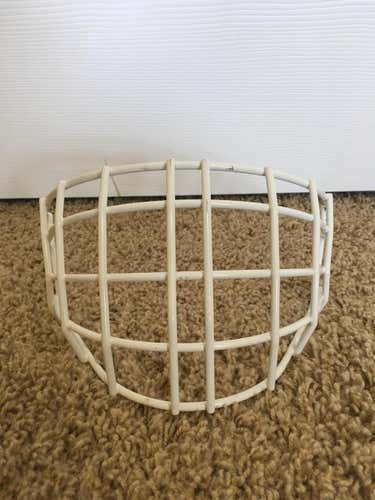 Wall Sr Straight Bar Cage (White)