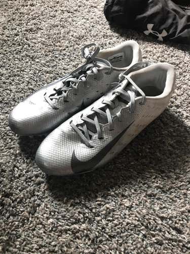 Nike Football Cleats Size 10.5 (great condition)