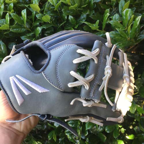 Rare Easton Small Batch No. 9 11.5”