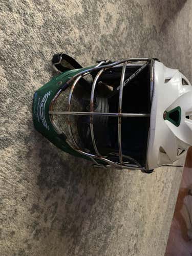 Old Cascade R White, And Green On The Chin