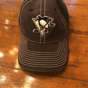 Pittsburgh Penguins Reebok Center Ice Hat S/M