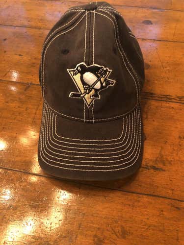Pittsburgh Penguins Reebok Center Ice Hat S/M