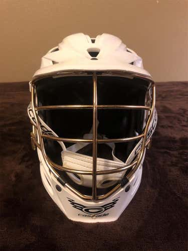 Cascade R (White/Gold Face Mask)
