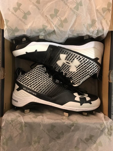 NEW Under Armour Heater Mid ST Metal Baseball Cleats (Mens Size 8.5)