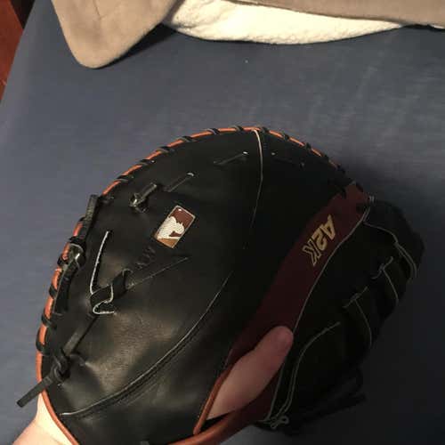 A2k First Base Mitt Used Like New 12”