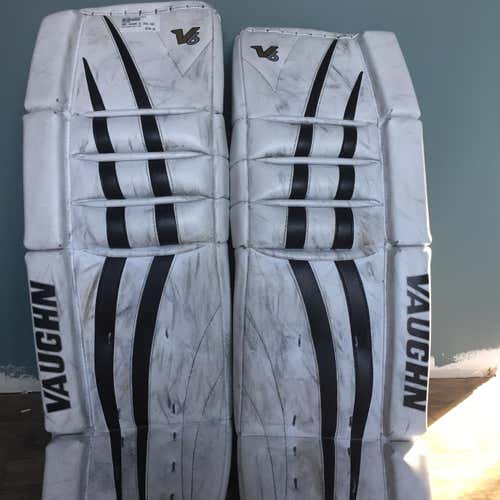 Vaughn V6 Goalie Leg Pads