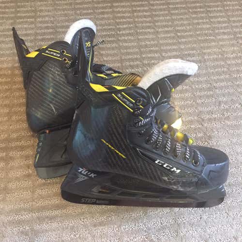 Blacked Out CCM Super Tacks w/Tuuk Lightspeed Edge Holders With STEP Blacksteel
