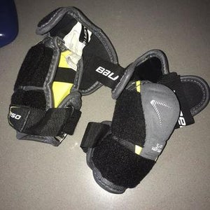 New Without Tags Bauer Elbow Pads