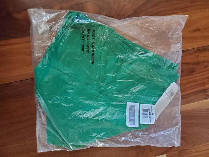 New CCM  Adult Practice Jersey Size M