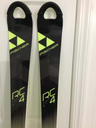 New 2018 Fischer RC4 World Cup 165cm FIS SL Curv Booster Plate included