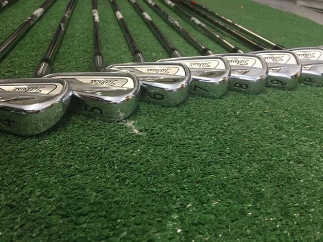 Full Titleist Set, AP2 Righty Iron Set With Titleist Woods, Driver and Putter (See Description)