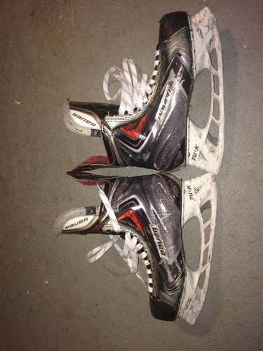 Bauer APX2 9D Skates Used
