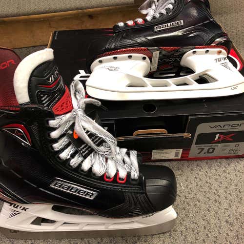 New Bauer Vapor 1x Size 7D
