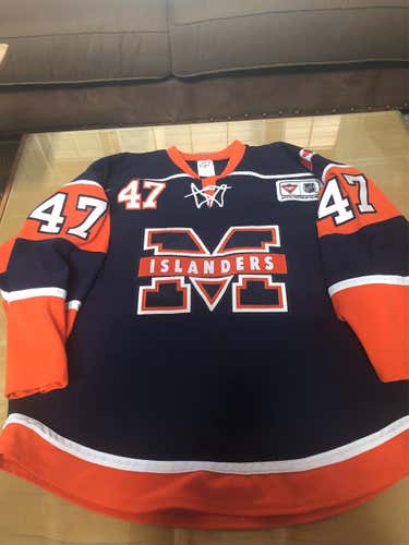 Islanders hockey jersey Adult Large