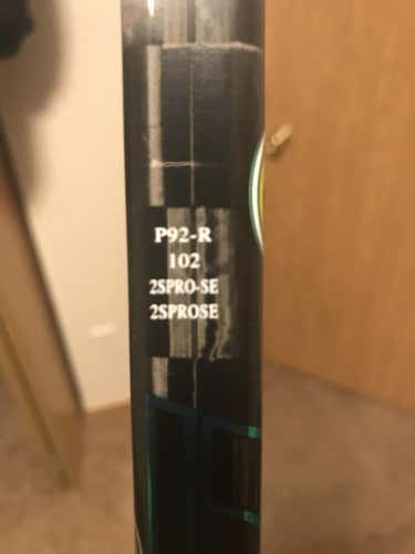 New Bauer Stick Righty Mid 101 - 105 Senior