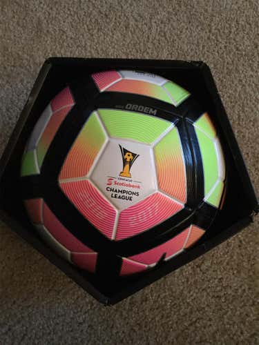 RARE NIKE ORDEM 4 Ball