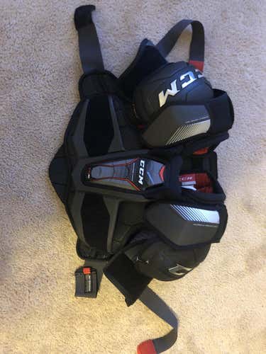 CCM Jetspeed FT1 LE Shoulder Pads Senior Medium WORN TWICE