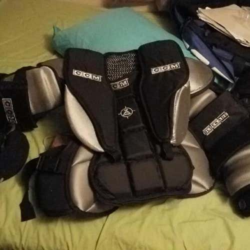 Ccm Blockade Sr Chest Protector Size XL