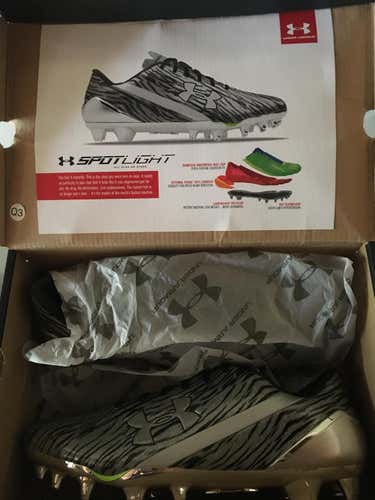 New Under Armour Spotlight Size 11